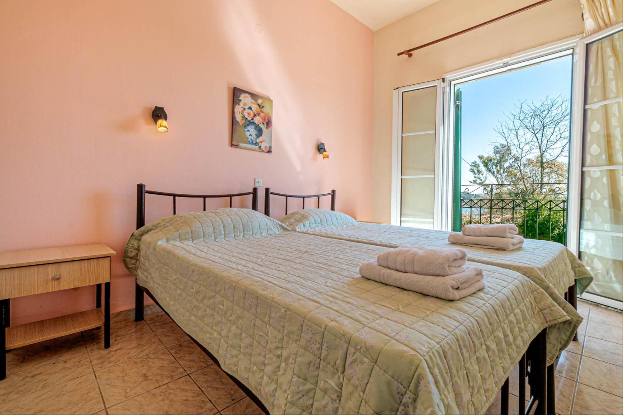 Hotel Ionian Arches à Gouviá Chambre photo
