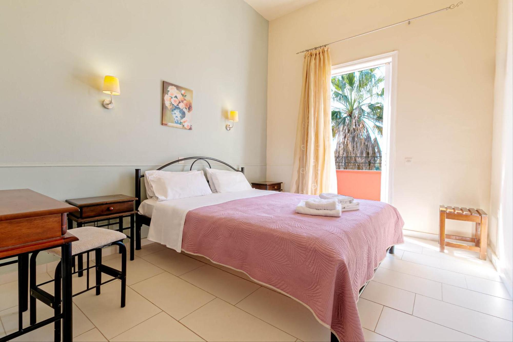 Hotel Ionian Arches à Gouviá Chambre photo