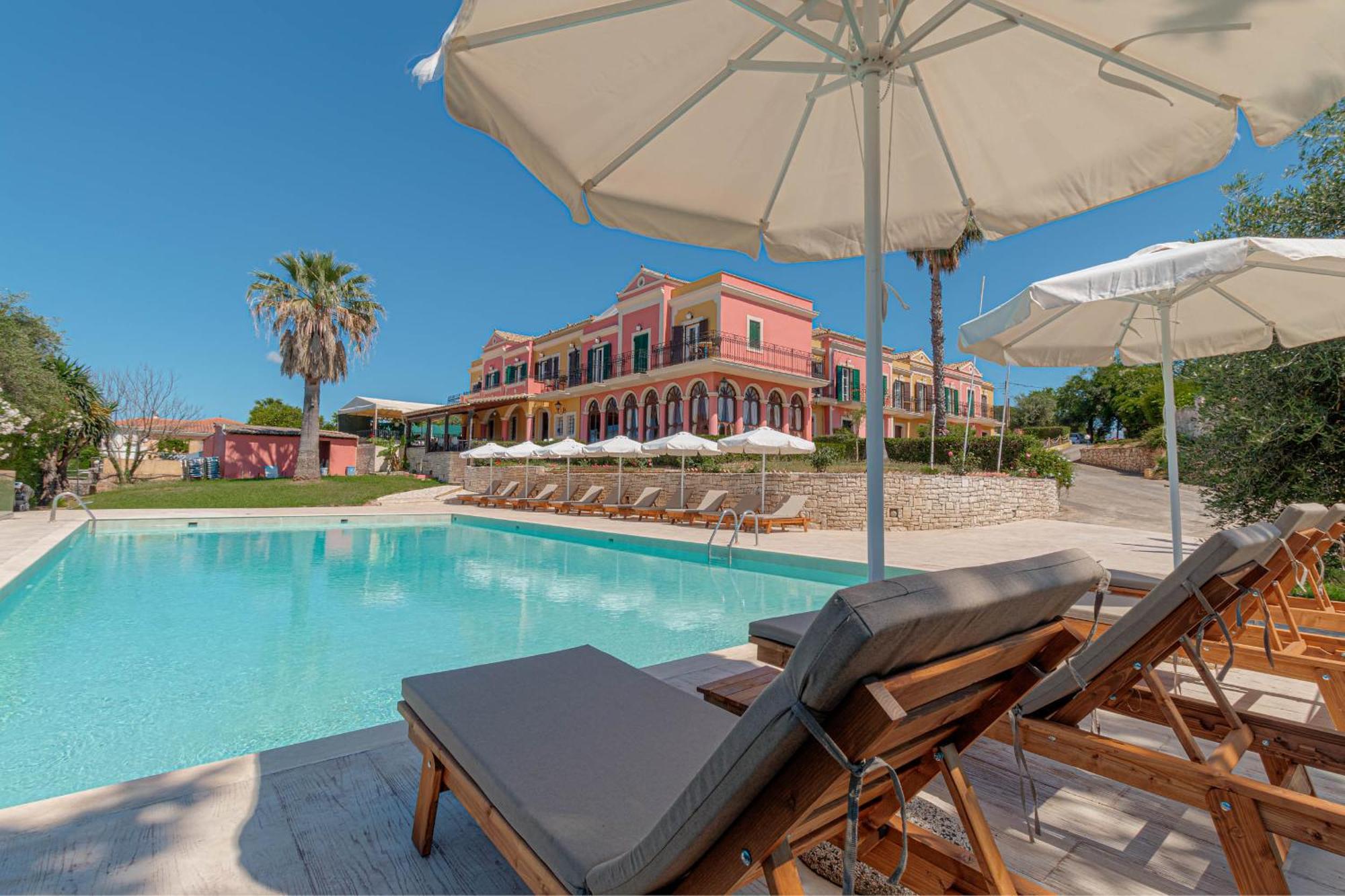 Hotel Ionian Arches à Gouviá Extérieur photo